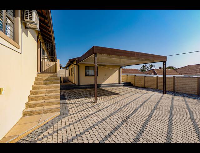 3 BEDROOM HOUSE FOR SALE IN BLUFF